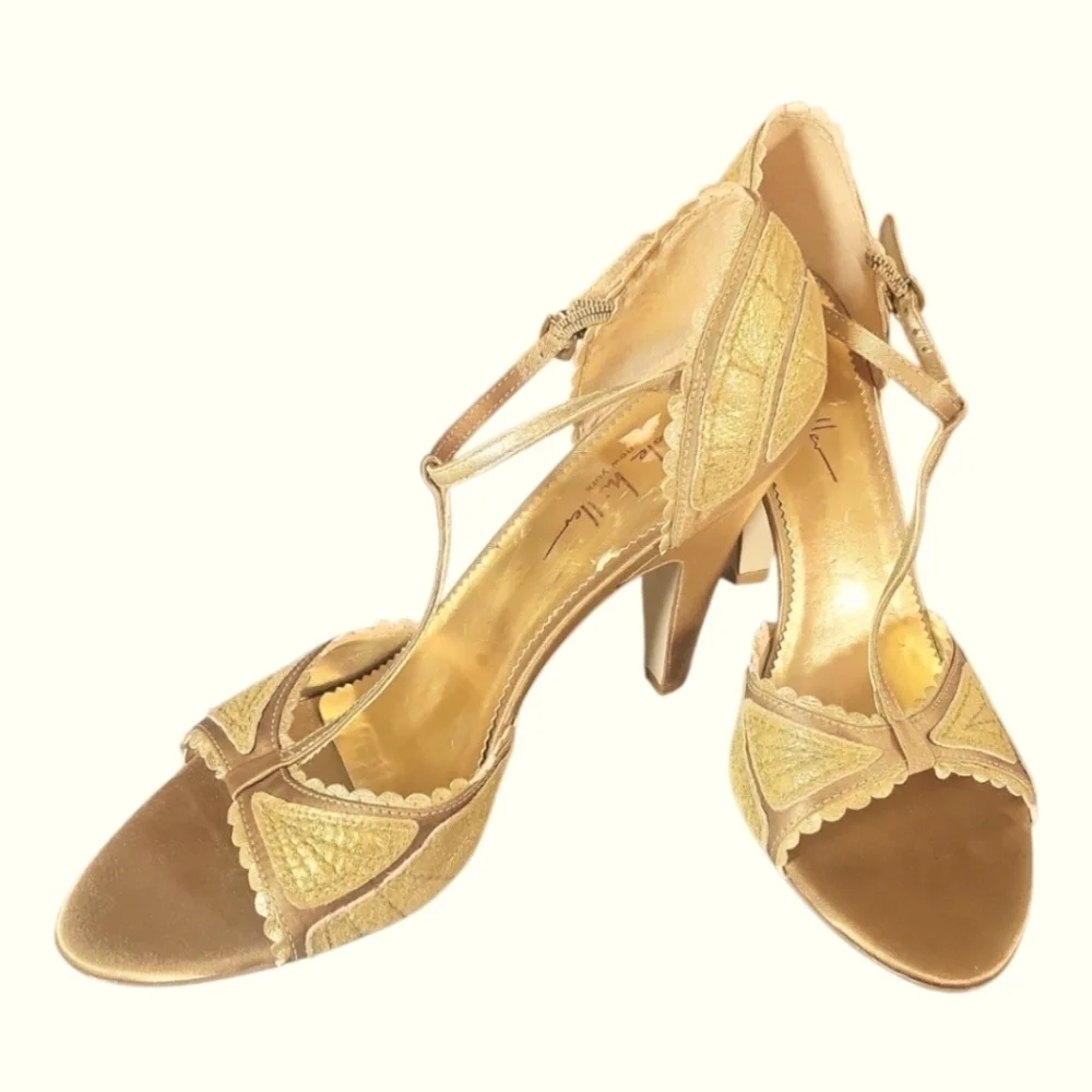 Nicole Miller Couture Formal Holiday Gold Satin Leather Women's Heels 8 1/2B